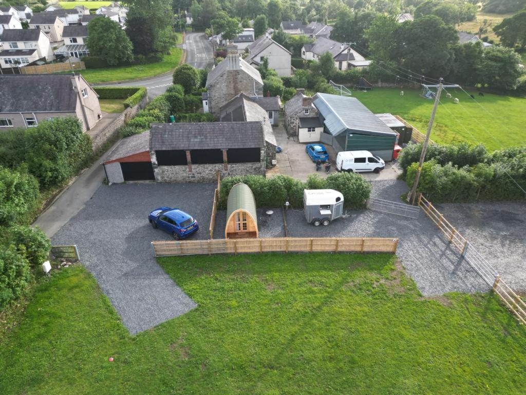 Pen Y Buarth Pod - Caravan Site Caernarfon Exterior photo